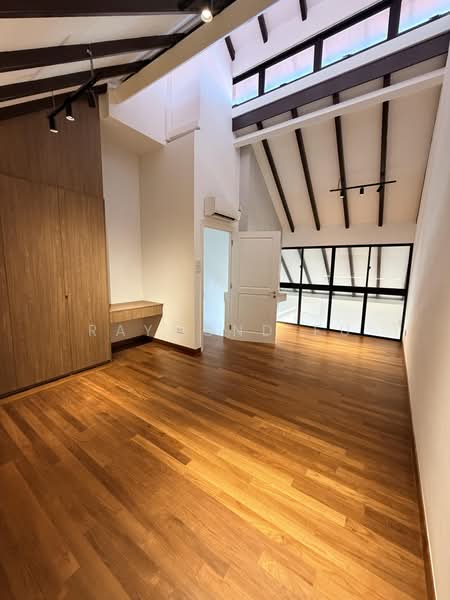 Empire Lofts, 43 Mosque Street, 3 Bedrooms, 1,430 sqft, Condominium For Rent, by Raymond Fu, 500203930 - Bedroom 1 - PropertyGuru.com.sg