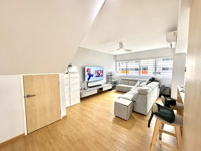 941 Tampines Avenue 5, 941 Tampines Avenue 5, 4 Bedrooms, 1,568 sqft, HDB Flat For Sale, by Wang YongSheng Clement, 500203934 - Living Room - PropertyGuru.com.sg