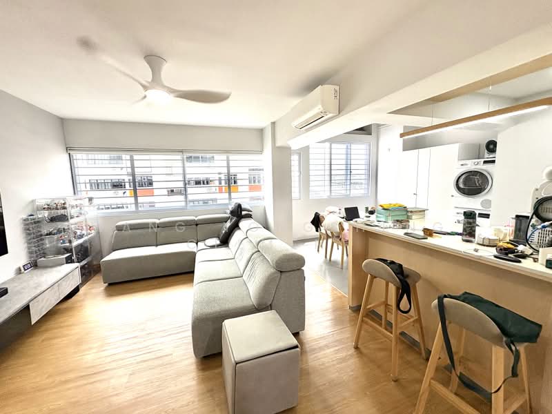 941 Tampines Avenue 5, 941 Tampines Avenue 5, 4 Bedrooms, 1,568 sqft, HDB Flat For Sale, by Wang YongSheng Clement, 500203934 - Living Room - PropertyGuru.com.sg