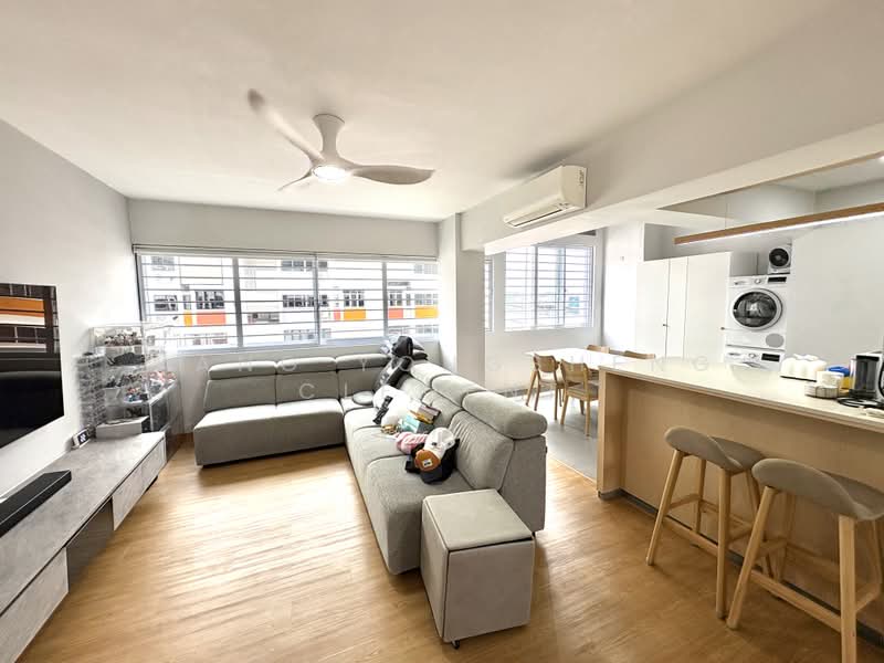 941 Tampines Avenue 5, 941 Tampines Avenue 5, 4 Bedrooms, 1,568 sqft, HDB Flat For Sale, by Wang YongSheng Clement, 500203934 - Living Room - PropertyGuru.com.sg