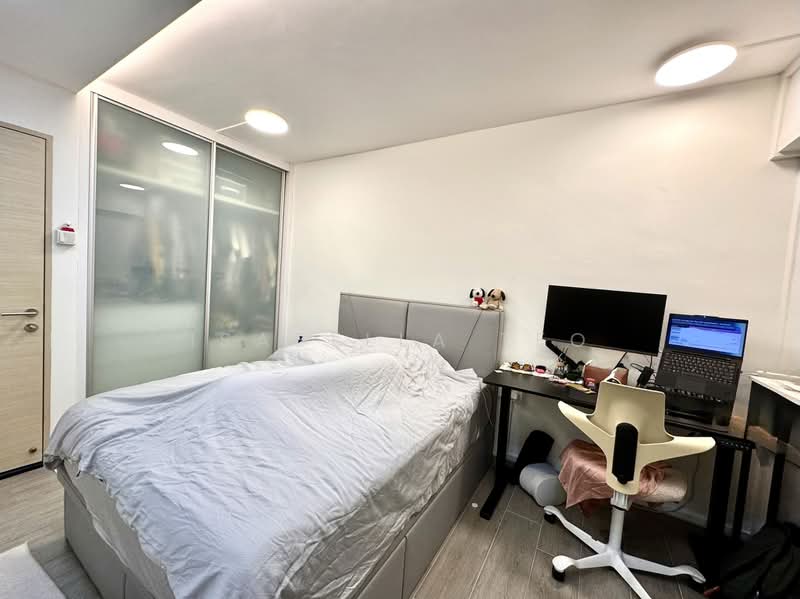 121 Paya Lebar Way, 121 Paya Lebar Way, 2 Bedrooms, 732 sqft, HDB Flat For Sale, by Isabella Teo, 500203946 - Bedroom - PropertyGuru.com.sg