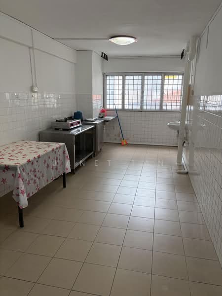 352 Clementi Avenue 2, 352 Clementi Avenue 2, 3 Bedrooms, 1,000 sqft, HDB Flat For Rent, by Janet Tan, 500203953 - Kitchen - PropertyGuru.com.sg