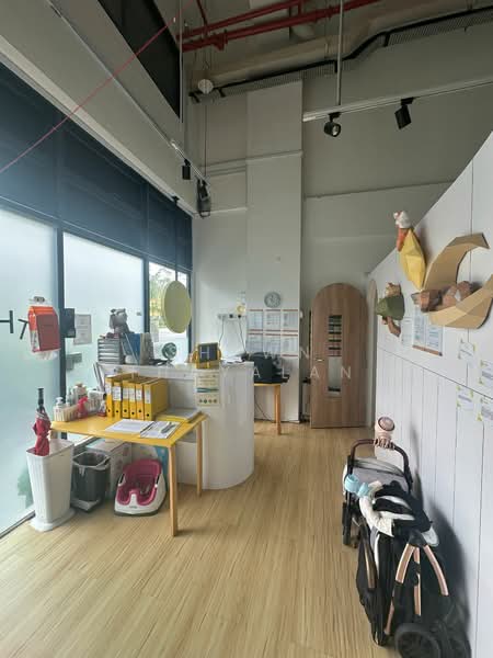 Primz Bizhub, 21 Woodlands Close singapore, 2,658 sqft, Light Industrial (B1) For Rent, by Shawn Thayalan, 500203958 - CommercialGuru.com.sg