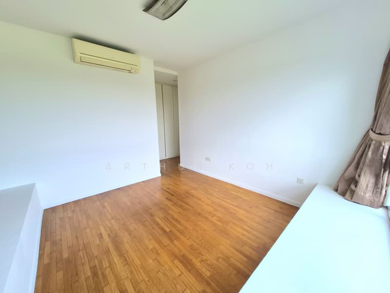 The Interlace, 180 Depot Road, 3 Bedrooms, 1,259 sqft, Condominium For Sale, by Arthur Koh, 500203959 - Master bedroom photo 2 - PropertyGuru.com.sg