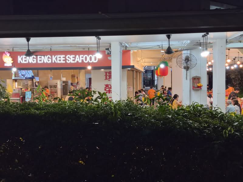 The Interlace, 180 Depot Road, 3 Bedrooms, 1,259 sqft, Condominium For Sale, by Arthur Koh, 500203959 - Keng Eng Kee one of the best ChineseFood - PropertyGuru.com.sg