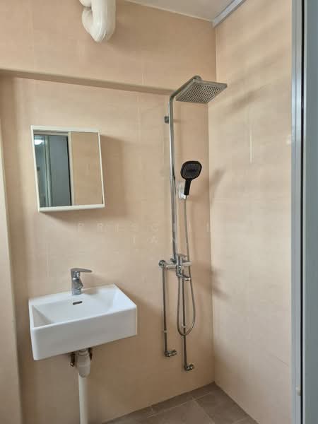 873 Yishun Street 81, 873 Yishun Street 81, Room Rental, 180 sqft, HDB Flat For Rent, by Priscilla Tan, 500203992 - Bathroom - PropertyGuru.com.sg