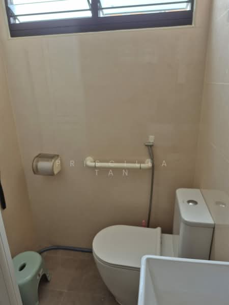 873 Yishun Street 81, 873 Yishun Street 81, Room Rental, 180 sqft, HDB Flat For Rent, by Priscilla Tan, 500203992 - Bathroom - PropertyGuru.com.sg