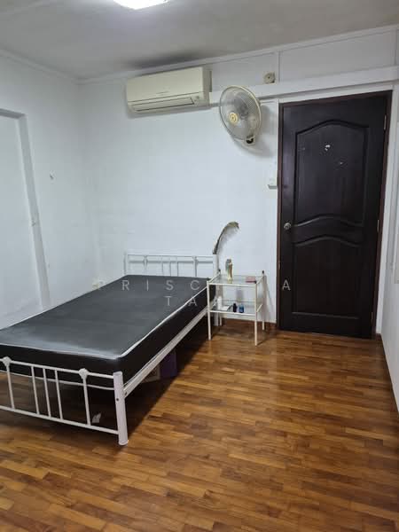 873 Yishun Street 81, 873 Yishun Street 81, Room Rental, 180 sqft, HDB Flat For Rent, by Priscilla Tan, 500203992 - Bedroom - PropertyGuru.com.sg