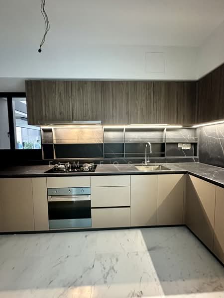 Sceneca Residence, 26 Tanah Merah Kechil Link, 4 Bedrooms, 1,518 sqft, Condominium For Rent, by F M Fossil, 500203997 - Kitchen - PropertyGuru.com.sg