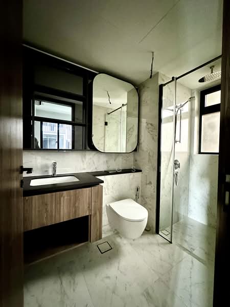 Sceneca Residence, 26 Tanah Merah Kechil Link, 4 Bedrooms, 1,518 sqft, Condominium For Rent, by F M Fossil, 500203997 - Bathroom - PropertyGuru.com.sg