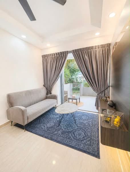 Stratum, 84 Elias Road, 2 Bedrooms, 947 sqft, Condominium For Sale, by Kamal Karim, 500204015 - Living Room - PropertyGuru.com.sg