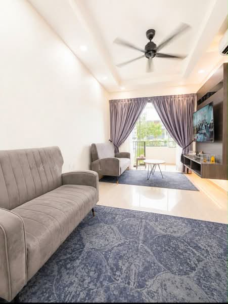 Stratum, 84 Elias Road, 2 Bedrooms, 947 sqft, Condominium For Sale, by Kamal Karim, 500204015 - Living Room - PropertyGuru.com.sg