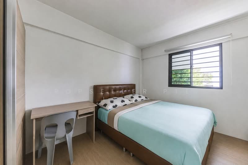 127 Yishun Street 11, 127 Yishun Street 11, 3 Bedrooms, 980 sqft, HDB Flat For Sale, by ADNIX LIU, 500204034 - Bedroom - PropertyGuru.com.sg