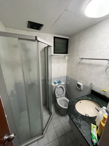 Simsville, 8 Geylang East Avenue 2, Room Rental, 100 sqft, Condominium For Rent, by Sammi, 500204037 - Bathroom - PropertyGuru.com.sg