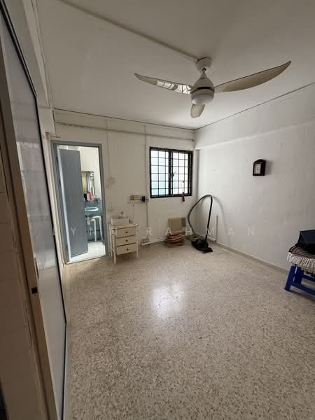 131 Bedok North Avenue 3, 131 Bedok North Avenue 3, 3 Bedrooms, 990 sqft, HDB Flat For Sale, by Lynn Rahman, 500204039 - Interior - PropertyGuru.com.sg
