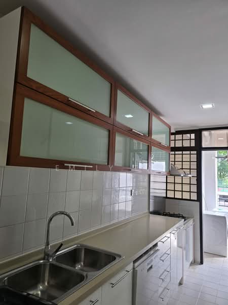 Tanglin Park, 1 Ridley Park, 3 Bedrooms, 1,336 sqft, Condominium For Sale, by Emily Tan, 500204041 - Kitchen - PropertyGuru.com.sg