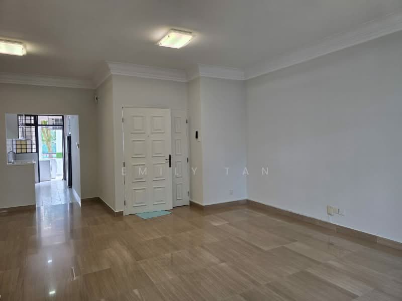 Tanglin Park, 1 Ridley Park, 3 Bedrooms, 1,336 sqft, Condominium For Sale, by Emily Tan, 500204041 - Living Room - PropertyGuru.com.sg