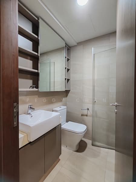 Grandeur Park Residences, 1 Bedok South Avenue 3, 3 Bedrooms, 893 sqft, Condominium For Rent, by Peggy Chan, 500204044 - Bathroom - PropertyGuru.com.sg