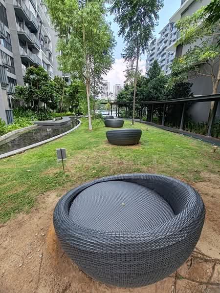 Grandeur Park Residences, 1 Bedok South Avenue 3, 3 Bedrooms, 893 sqft, Condominium For Rent, by Peggy Chan, 500204044 - Garden - PropertyGuru.com.sg