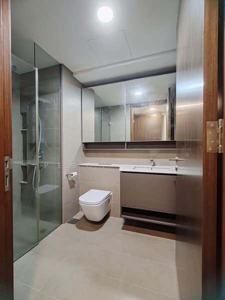 Grandeur Park Residences, 1 Bedok South Avenue 3, 3 Bedrooms, 893 sqft, Condominium For Rent, by Peggy Chan, 500204044 - Bathroom - PropertyGuru.com.sg