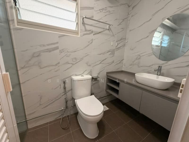 298 Punggol Central, 298 Punggol Central, 3 Bedrooms, 979 sqft, HDB Flat For Sale, by Branden Lee, 500204071 - Bathroom - PropertyGuru.com.sg