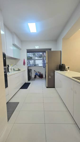889C Woodlands Drive 50, 889C Woodlands Drive 50, 3 Bedrooms, 1,001 sqft, HDB Flat For Sale, by Jose Loh Zhenhao, 500204073 - Kitchen - PropertyGuru.com.sg