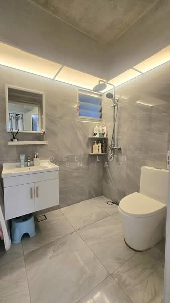 889C Woodlands Drive 50, 889C Woodlands Drive 50, 3 Bedrooms, 1,001 sqft, HDB Flat For Sale, by Jose Loh Zhenhao, 500204073 - Bathroom - PropertyGuru.com.sg