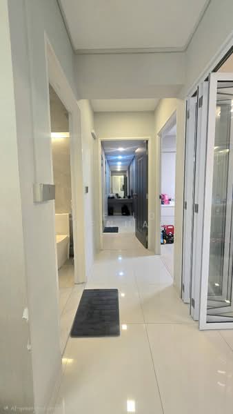 889C Woodlands Drive 50, 889C Woodlands Drive 50, 3 Bedrooms, 1,001 sqft, HDB Flat For Sale, by Jose Loh Zhenhao, 500204073 - Corridor - PropertyGuru.com.sg