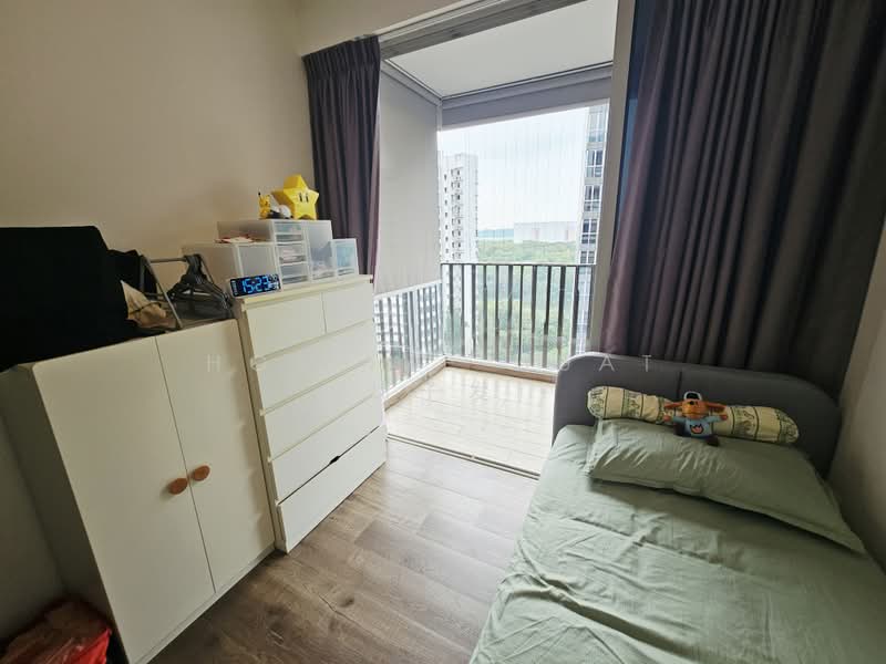 Heron Bay, 57 Upper Serangoon View, 4 Bedrooms, 1,389 sqft, Executive Condominium For Sale, by Hoe Tze Huat (何子发), 500204075 - Bedroom - PropertyGuru.com.sg