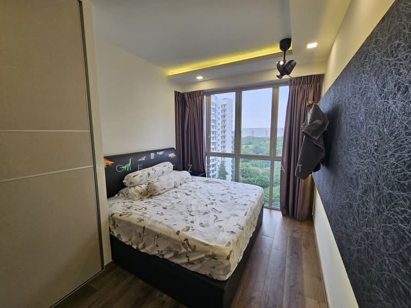 Heron Bay, 57 Upper Serangoon View, 4 Bedrooms, 1,389 sqft, Executive Condominium For Sale, by Hoe Tze Huat (何子发), 500204075 - Bedroom - PropertyGuru.com.sg