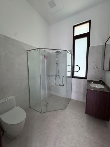 Chatsworth Road, , 6 Bedrooms, 9,800 sqft, Good Class Bungalow For Rent, by Goh ., 500204077 - Bathroom - PropertyGuru.com.sg