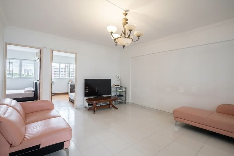 281 Tampines Street 22, 281 Tampines Street 22, 2 Bedrooms, 796 sqft, HDB Flat For Sale, by Lam Wei Shun 林渭舜, 500204087 - Living Room - PropertyGuru.com.sg
