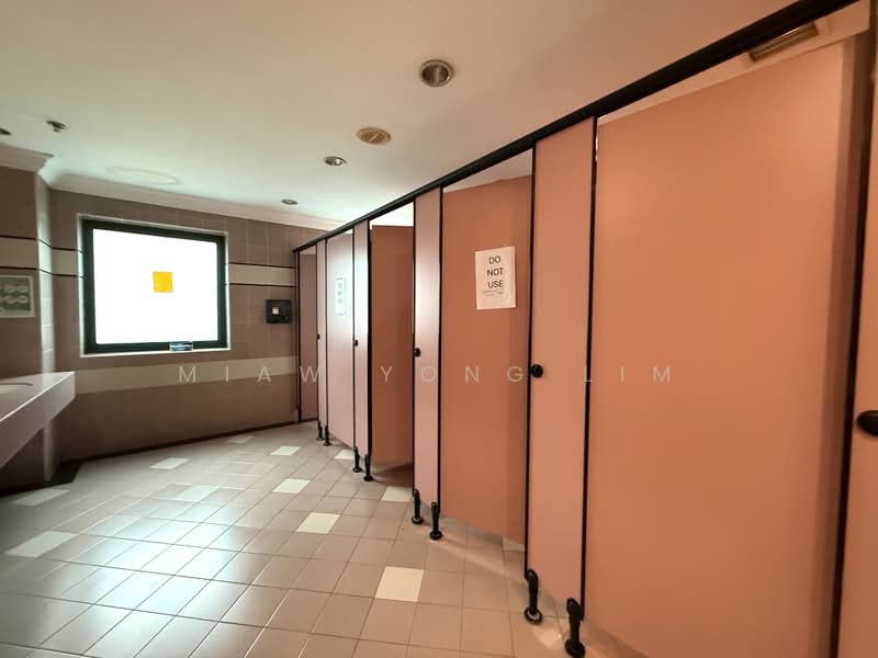The Agape, 21 Yung Ho Road, 6,814 sqft, Office For Rent, by Miaw Yong Lim, 500204092 - Bathroom - CommercialGuru.com.sg