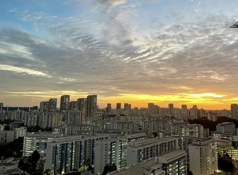 Hillview Regency, 28 Bukit Batok East Avenue 2, 3 Bedrooms, 1,130 sqft, Condominium For Sale, by Jennifer Tan C.H., 500204093 - Exterior - PropertyGuru.com.sg
