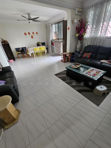 9 Toh Yi Drive, 9 Toh Yi Drive, Room Rental, 120 sqft, HDB Flat For Rent, by Zheng Ronghua 郑荣华, 500204099 - Living Room - PropertyGuru.com.sg