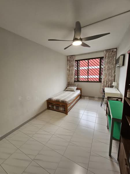 9 Toh Yi Drive, 9 Toh Yi Drive, Room Rental, 120 sqft, HDB Flat For Rent, by Zheng Ronghua 郑荣华, 500204099 - Bedroom - PropertyGuru.com.sg
