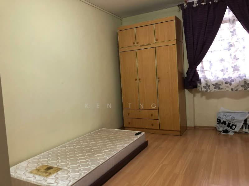 235 Serangoon Avenue 3, 235 Serangoon Avenue 3, 3 Bedrooms, 1,130 sqft, HDB Flat For Sale, by Ken Tng, 500204103 - Common Bedroom - PropertyGuru.com.sg