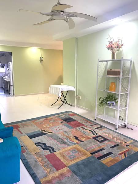 297 Tampines Street 22, 297 Tampines Street 22, 3 Bedrooms, 1,130 sqft, HDB Flat For Sale, by Jose Loh Zhenhao, 500204105 - Living Room - PropertyGuru.com.sg