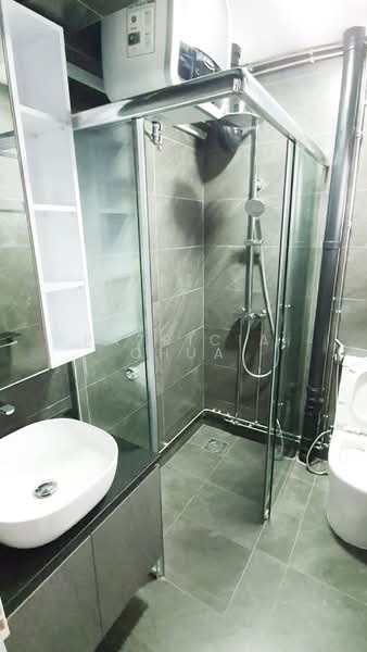 344 Ang Mo Kio Avenue 3, 344 Ang Mo Kio Avenue 3, 3 Bedrooms, 1,054 sqft, HDB Flat For Sale, by Patricia Chua, 500204110 - Bathroom - PropertyGuru.com.sg