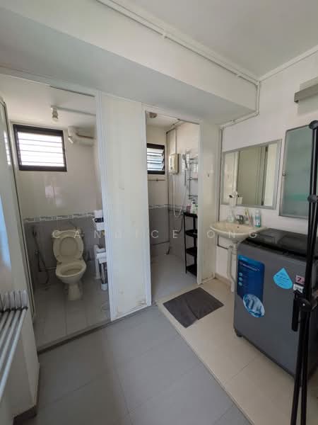 36 Cassia Crescent, 36 Cassia Crescent, 2 Bedrooms, 731 sqft, HDB Flat For Sale, by Candice Ong, 500204116 - Bathroom - PropertyGuru.com.sg