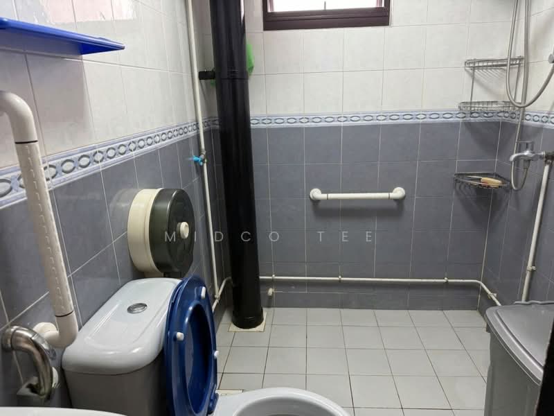 Wellington Circle, Wellington Circle, Room Rental, 150 sqft, HDB Flat For Rent, by Midco Tee, 500204129 - Bathroom - PropertyGuru.com.sg
