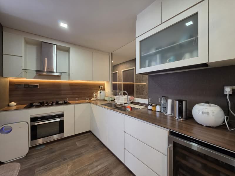 The Trumps, 1 Jalan Kembangan, 3 Bedrooms, 1,356 sqft, Condominium For Sale, by Jeremy Peh, 500204134 - Kitchen - PropertyGuru.com.sg
