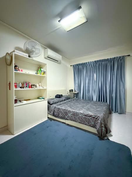 232 Pasir Ris Drive 4, 232 Pasir Ris Drive 4, 4 Bedrooms, 1,356 sqft, HDB Flat For Sale, by Fadzlin MNoor, 500204144 - Bedroom - PropertyGuru.com.sg