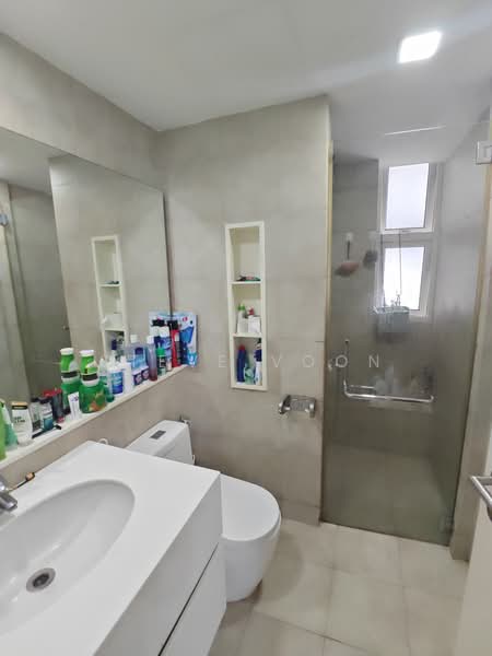 Nuovo, 25 Ang Mo Kio Avenue 9, Room Rental, 200 sqft, Condominium For Rent, by Steve Voon, 500204147 - Bathroom - PropertyGuru.com.sg
