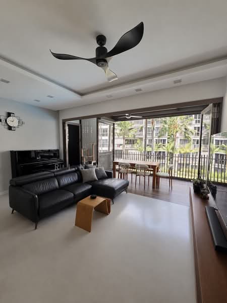 The Inflora, 61 Flora Drive, 3 Bedrooms, 1,033 sqft, Condominium For Sale, by Rina Chia, 500204167 - Living Room - PropertyGuru.com.sg