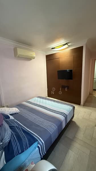 141 Rivervale Street, 141 Rivervale Street, 3 Bedrooms, 1,302 sqft, HDB Flat For Sale, by Freddie Leong, 500204191 - Bedroom - PropertyGuru.com.sg