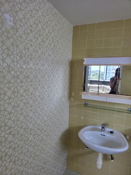 Laguna Park, 5000E Marine Parade Road, East Coast / Marine Parade, Room Rental, 200 sqft, Apartment For Rent, by Wei Leng Tan, 500204200 - Bathroom - PropertyGuru.com.sg