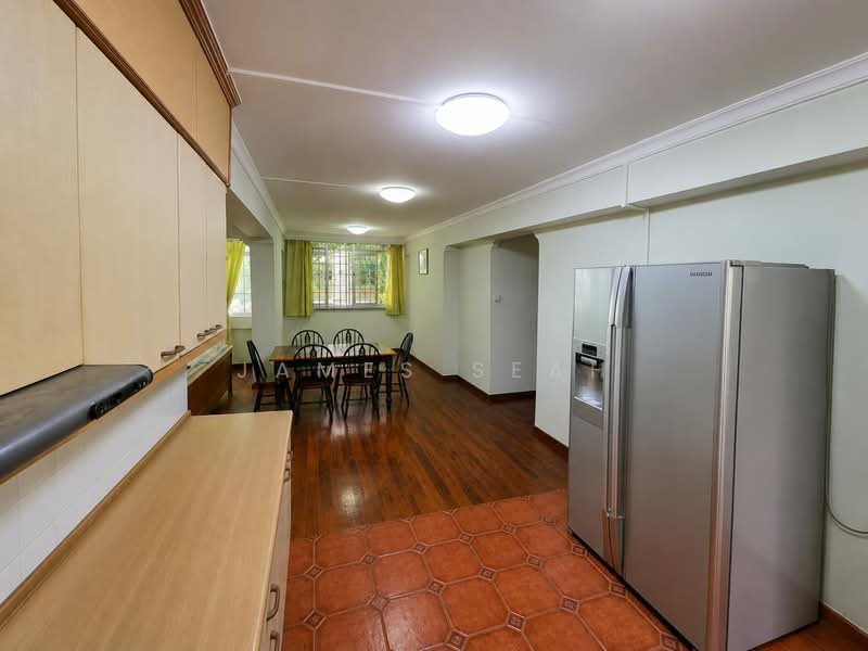 82A Lorong 4 Toa Payoh, 82A Lorong 4 Toa Payoh, 3 Bedrooms, 1,302 sqft, HDB Flat For Sale, by James Seah, 500204206 - Kitchen - PropertyGuru.com.sg