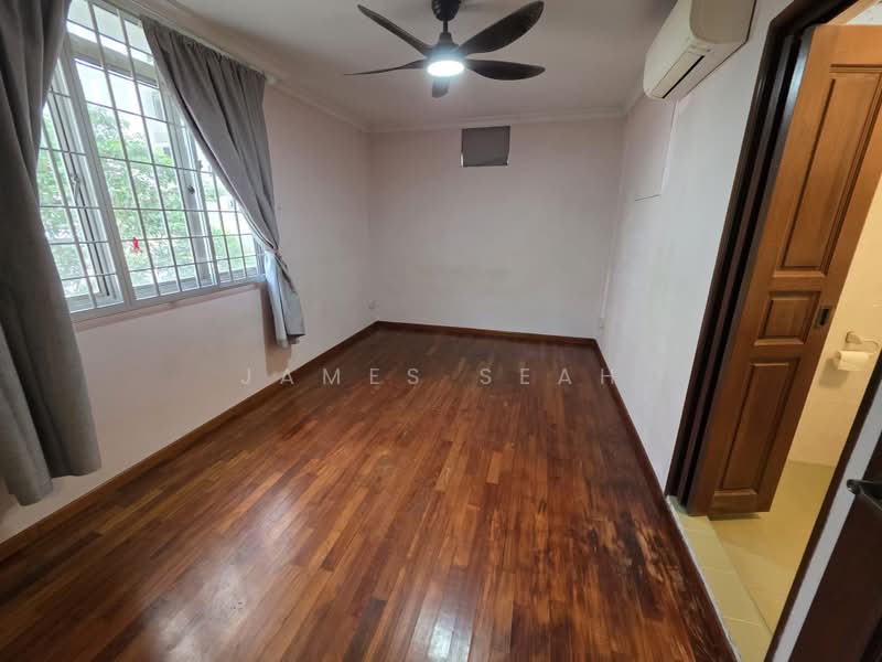 82A Lorong 4 Toa Payoh, 82A Lorong 4 Toa Payoh, 3 Bedrooms, 1,302 sqft, HDB Flat For Sale, by James Seah, 500204206 - Interior - PropertyGuru.com.sg
