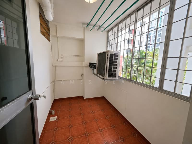 82A Lorong 4 Toa Payoh, 82A Lorong 4 Toa Payoh, 3 Bedrooms, 1,302 sqft, HDB Flat For Sale, by James Seah, 500204206 - Balcony - PropertyGuru.com.sg